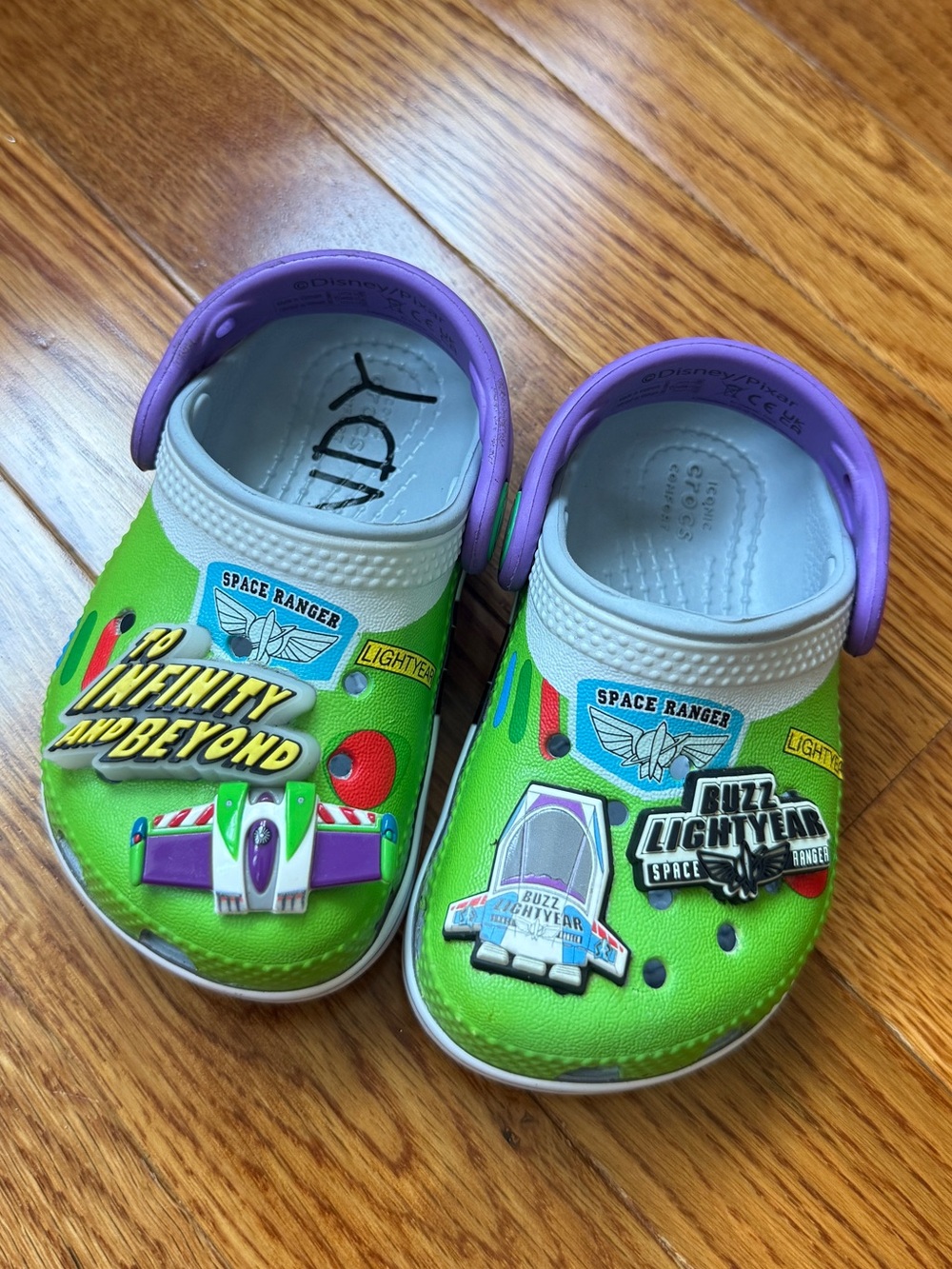 Buzz Lightyear Light up Size 5 Kids Crocs - Like New!